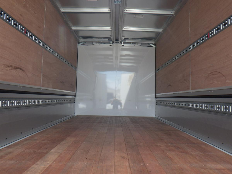 全低床 車輌総重量6,865kg ワイドロング 新品(2025.1製)載替え|中古トラックの販売・買取・査定のアイナビ
