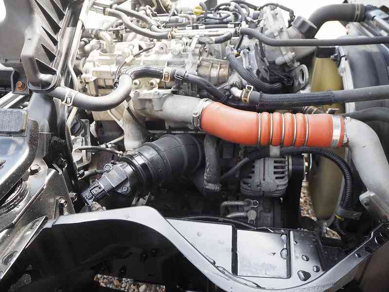 三菱 キャンター 車載車 希少な3.85t セーフティーローダー|中古トラックの販売・買取・査定のアイナビ