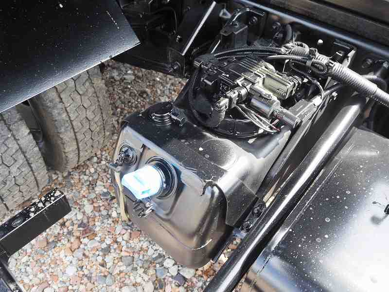 三菱 キャンター 車載車 希少な3.85t セーフティーローダー|中古トラックの販売・買取・査定のアイナビ