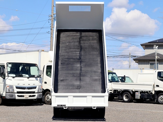 強化ダンプ　積載3t　全低床　極東開発　三方開|中古トラックの販売・買取・査定のアイナビ