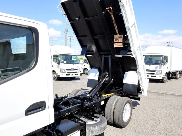 強化ダンプ　積載3t　全低床　極東開発　三方開|中古トラックの販売・買取・査定のアイナビ
