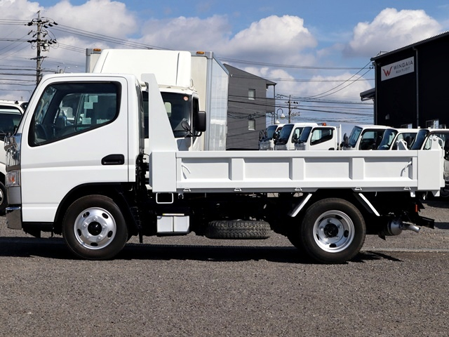 強化ダンプ　積載3t　全低床　極東開発　三方開|中古トラックの販売・買取・査定のアイナビ