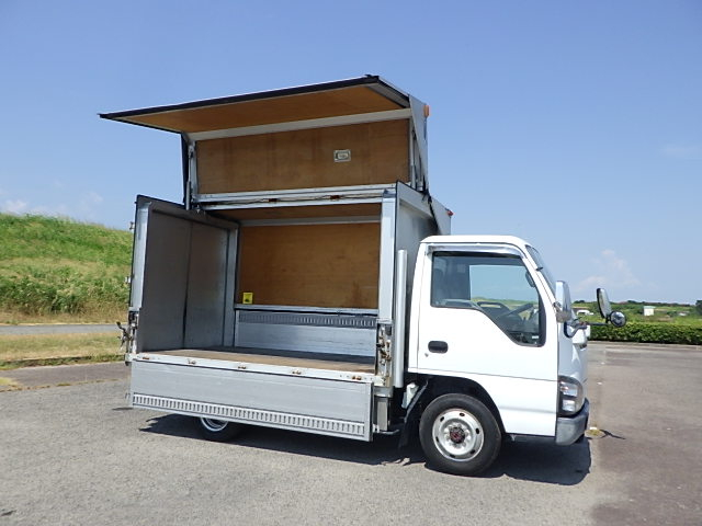 いすゞ平成17年式アルミウィング車検付き4WD|中古トラックの販売・買取・査定のアイナビ