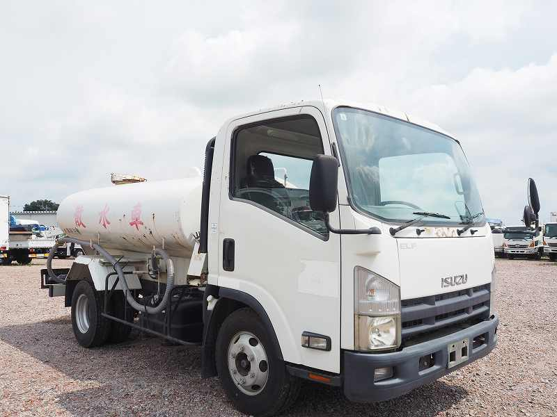 いすゞ エルフ ワイド PTO式 前後散水車 4KL|中古トラックの販売・買取・査定のアイナビ