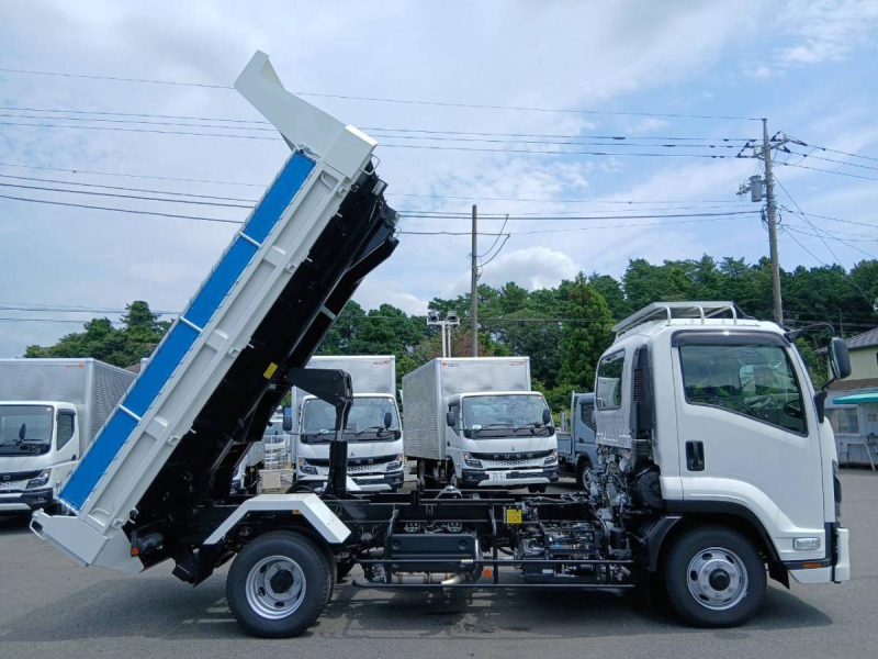 ☆未使用車　希少　4t　ローダーダンプ　いすゞ　フォワード|中古トラックの販売・買取・査定のアイナビ