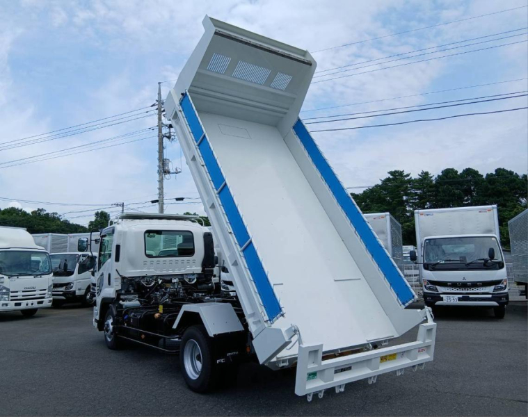 ☆未使用車　希少　4t　ローダーダンプ　いすゞ　フォワード|中古トラックの販売・買取・査定のアイナビ