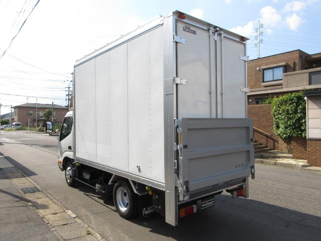 日野 バン車 デュトロ|中古トラックの販売・買取・査定のアイナビ