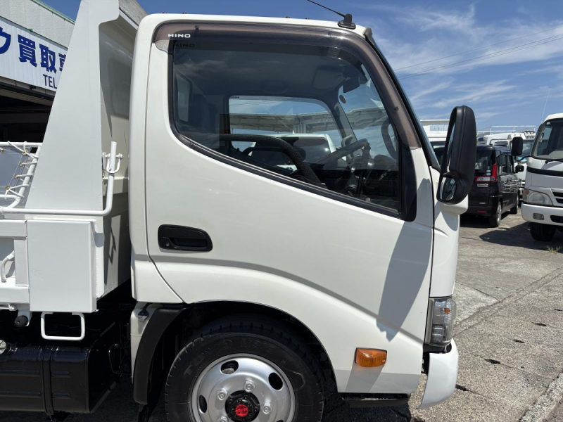 H30　デュトロ2tダンプ　4WD|中古トラックの販売・買取・査定のアイナビ