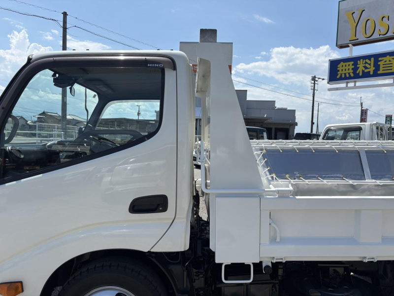 H30　デュトロ2tダンプ　4WD|中古トラックの販売・買取・査定のアイナビ