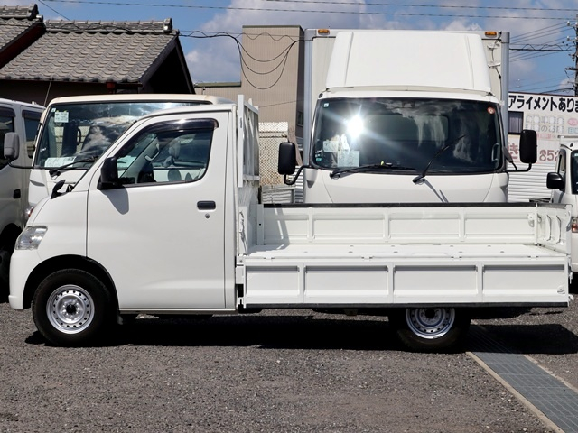平ボディ　積載800Kg　AT　DX Xエディション|中古トラックの販売・買取・査定のアイナビ