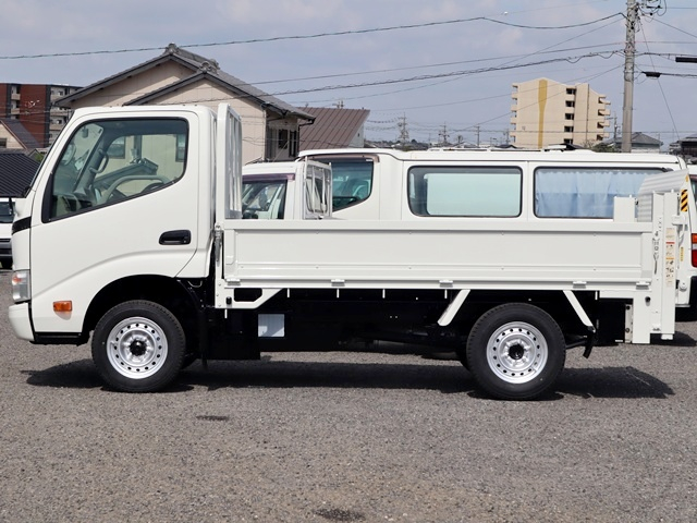 積載1450Kg　平ボディ　新明和　垂直パワーゲート|中古トラックの販売・買取・査定のアイナビ