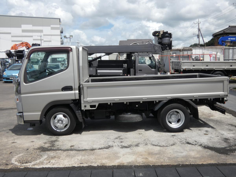 H24 キャンター　オートマ　1.5トン　平ボディ|中古トラックの販売・買取・査定のアイナビ