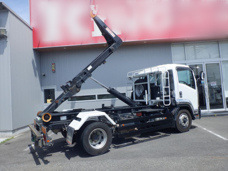H30　フォワード　増トンフックロール|中古トラックの販売・買取・査定のアイナビ