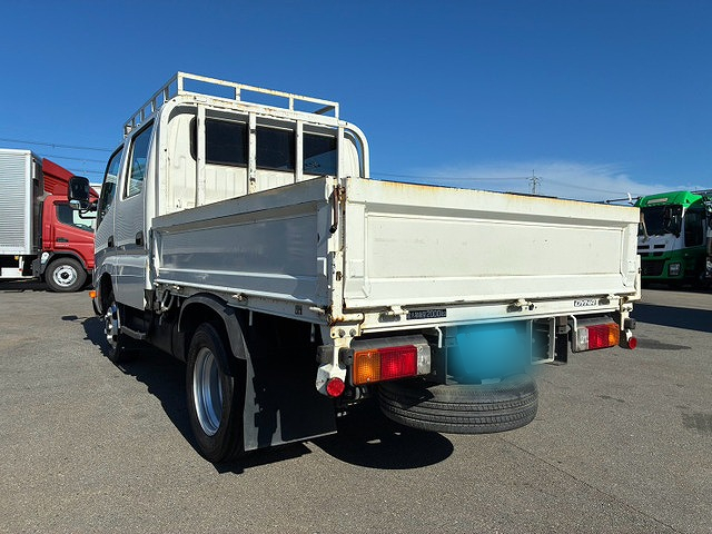 保証対象車両 車検付 Wキャブ 4ナンバー 6人 リアヒーター|中古トラックの販売・買取・査定のアイナビ