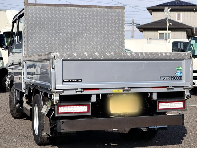 Wキャブ　積載2T　車両総重量5t未満　平ボディ　全低床|中古トラックの販売・買取・査定のアイナビ
