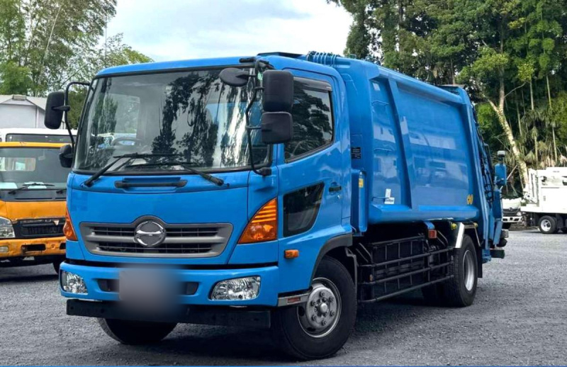 増トンプレス式新明和 10.2立米 汚水タンク 連続スイッチ|中古トラックの販売・買取・査定のアイナビ