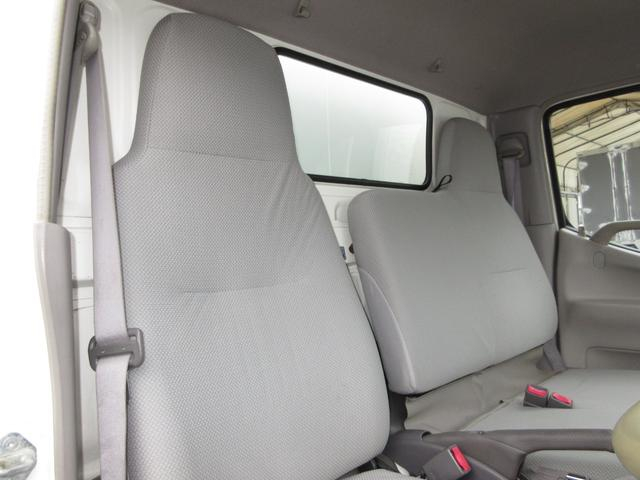 トヨタ バン車|中古トラックの販売・買取・査定のアイナビ