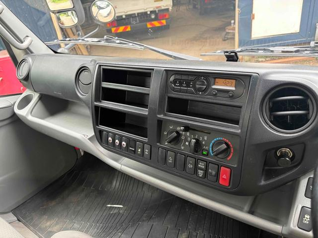 トヨタ バン車|中古トラックの販売・買取・査定のアイナビ