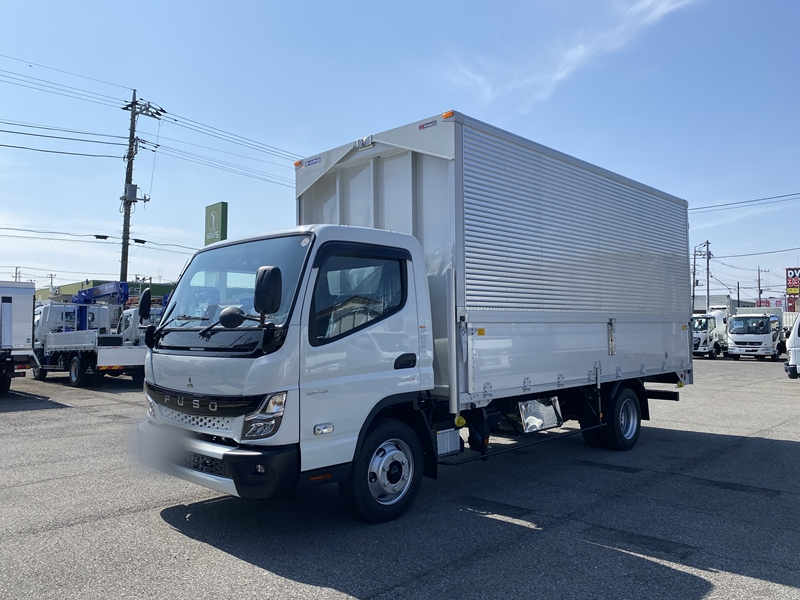 キャンター　ワイド超ロング　全低床　175PS　積載3,950kg|中古トラックの販売・買取・査定のアイナビ