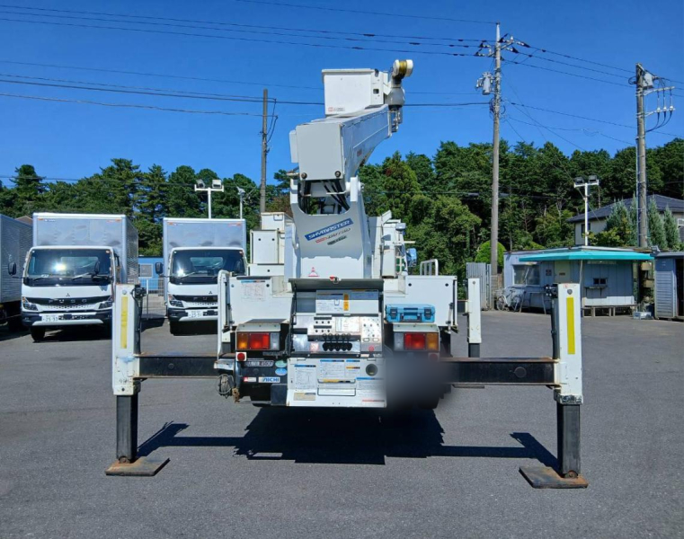 ☆H28　アイチ高所作業車　14.6m　ウィンチ付き|中古トラックの販売・買取・査定のアイナビ