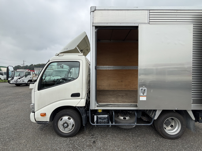 トヨタ バン車|中古トラックの販売・買取・査定のアイナビ