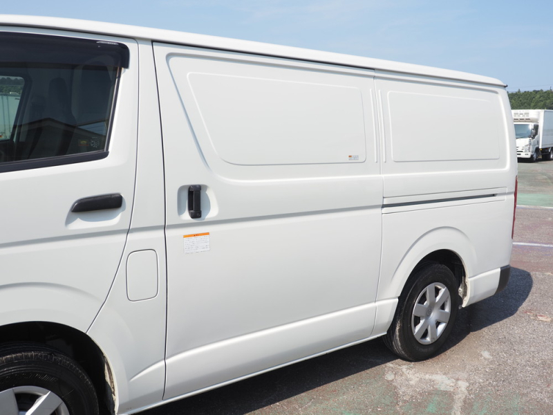 トヨタ 冷凍バン ハイエース|中古トラックの販売・買取・査定のアイナビ