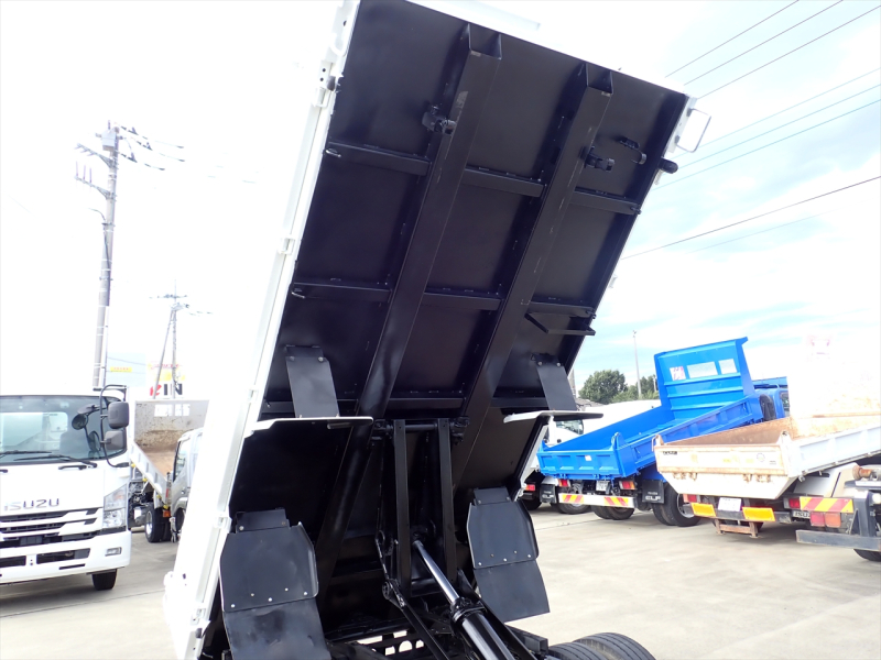 【352889】小型　極東開発工業　塗装済み　土砂ダンプ|中古トラックの販売・買取・査定のアイナビ