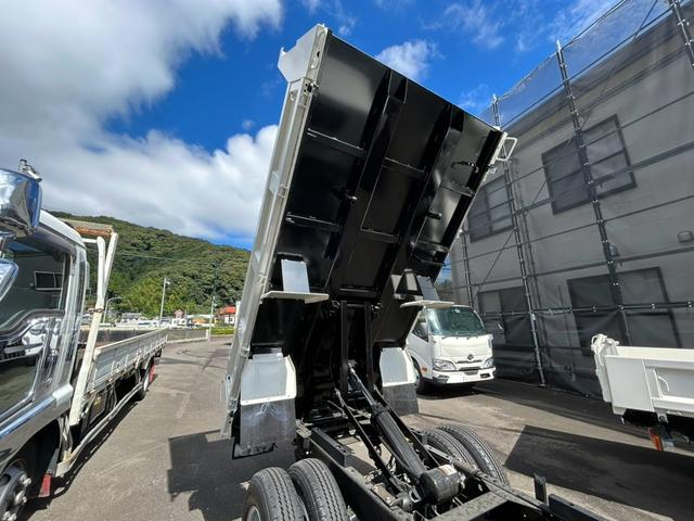 日野 ダンプ デュトロ|中古トラックの販売・買取・査定のアイナビ