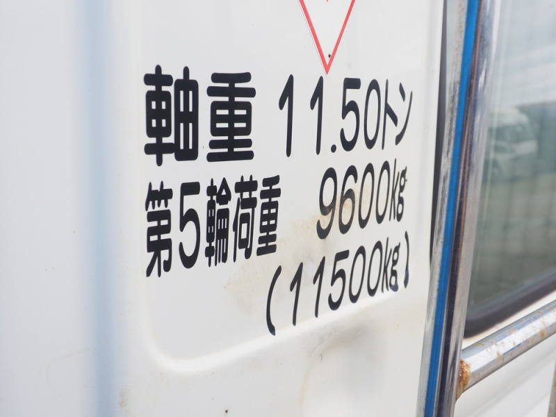 日野 トラクタ プロフィア|中古トラックの販売・買取・査定のアイナビ