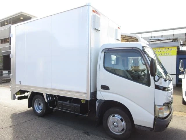 日野 バン車 デュトロ|中古トラックの販売・買取・査定のアイナビ