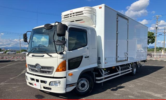 日野 バン車|中古トラックの販売・買取・査定のアイナビ