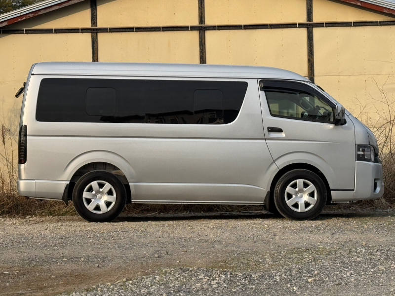 トヨタ ハイエース 10人乗 ワゴン 左パワースライドドア|中古トラックの販売・買取・査定のアイナビ