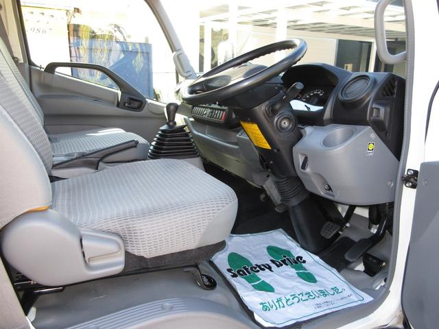 トヨタ バン車|中古トラックの販売・買取・査定のアイナビ