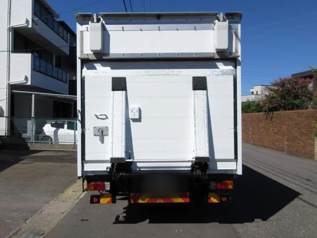 トヨタ バン車|中古トラックの販売・買取・査定のアイナビ