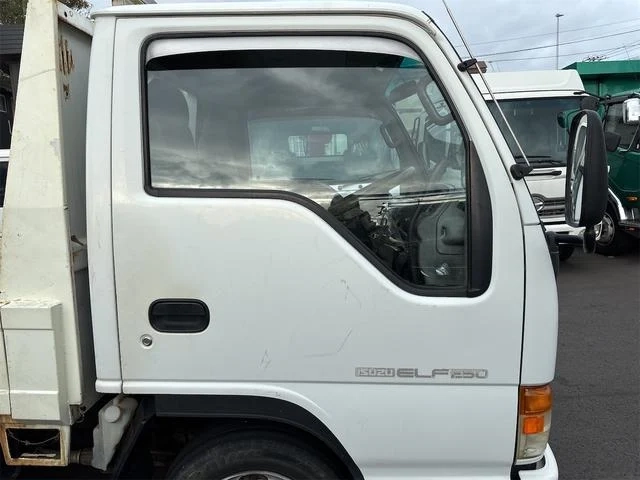 いすゞ その他|中古トラックの販売・買取・査定のアイナビ