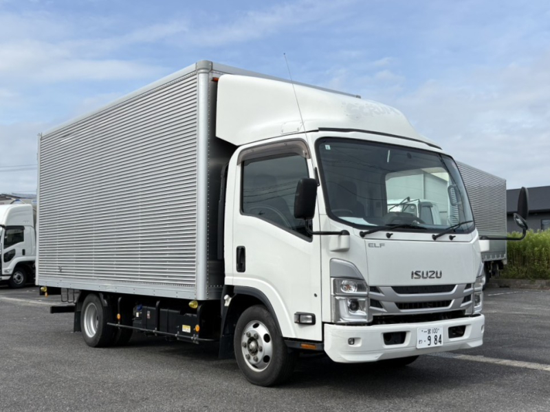 いすゞ バン車 エルフ