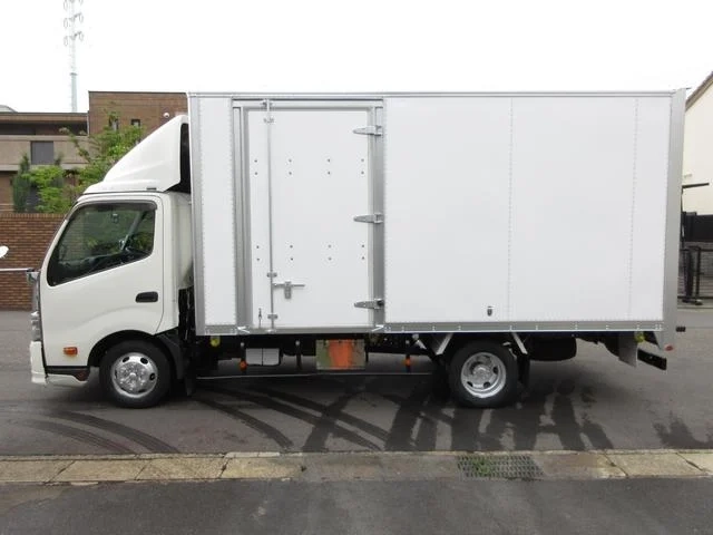 日野 バン車 デュトロ|中古トラックの販売・買取・査定のアイナビ