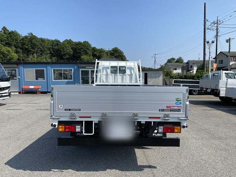 キャンター　標準ロング　全低床　アルミブロック　積載2,000kg　DUONIC|中古トラックの販売・買取・査定のアイナビ
