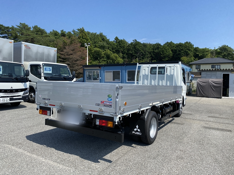 キャンター　標準ロング　全低床　アルミブロック　積載2,000kg|中古トラックの販売・買取・査定のアイナビ