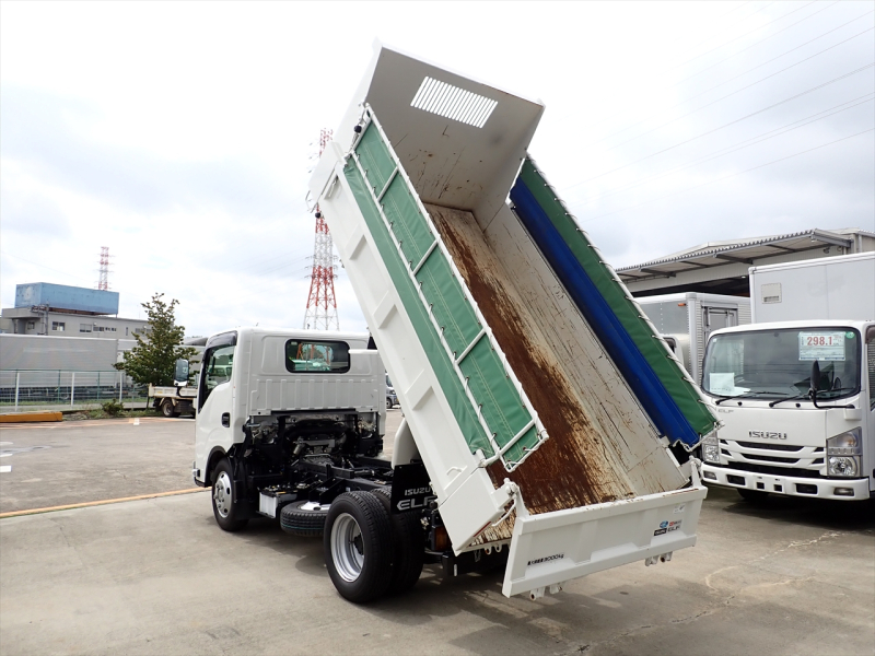 【353617】小型　ダンプ　3t積み　M/T　低走行　高年式|中古トラックの販売・買取・査定のアイナビ