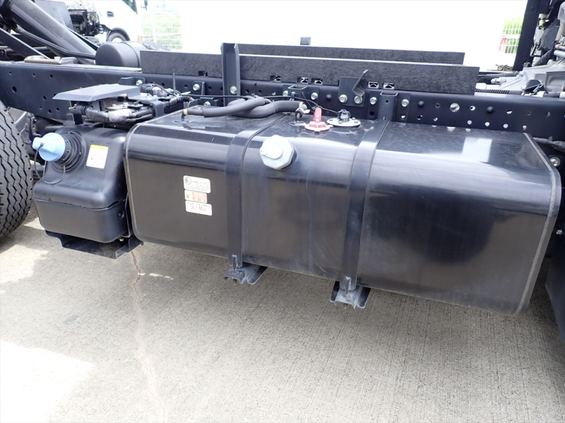 【353617】小型　ダンプ　3t積み　M/T　低走行　高年式|中古トラックの販売・買取・査定のアイナビ