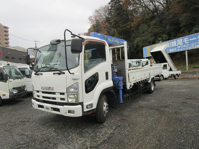 クレーン付　4段　ラジコン　フックイン|中古トラックの販売・買取・査定のアイナビ