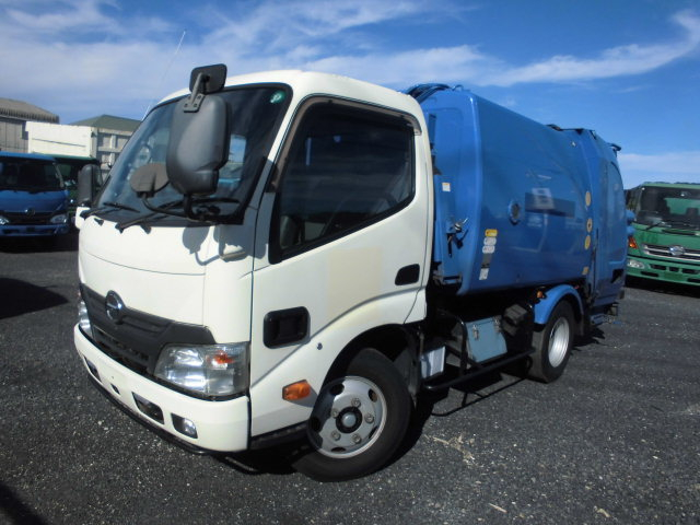 2T パッカー車　プレス式　塵芥車　押出式|中古トラックの販売・買取・査定のアイナビ