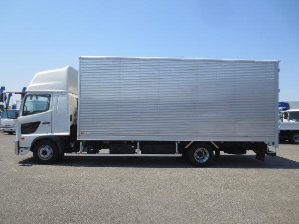 日野 バン車|中古トラックの販売・買取・査定のアイナビ