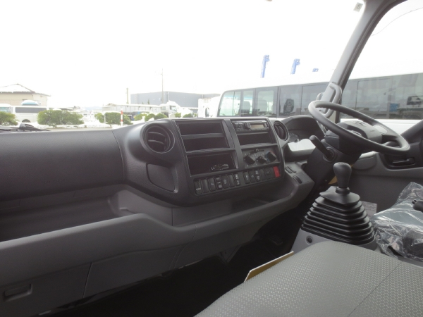トヨタ バン車|中古トラックの販売・買取・査定のアイナビ