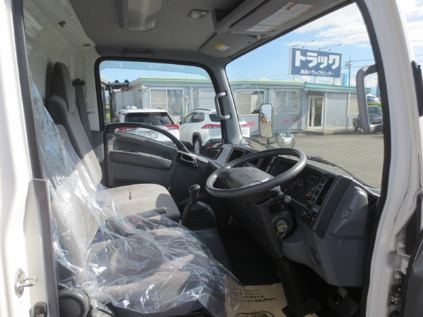 マツダ バン車|中古トラックの販売・買取・査定のアイナビ