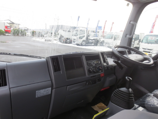 マツダ バン車|中古トラックの販売・買取・査定のアイナビ
