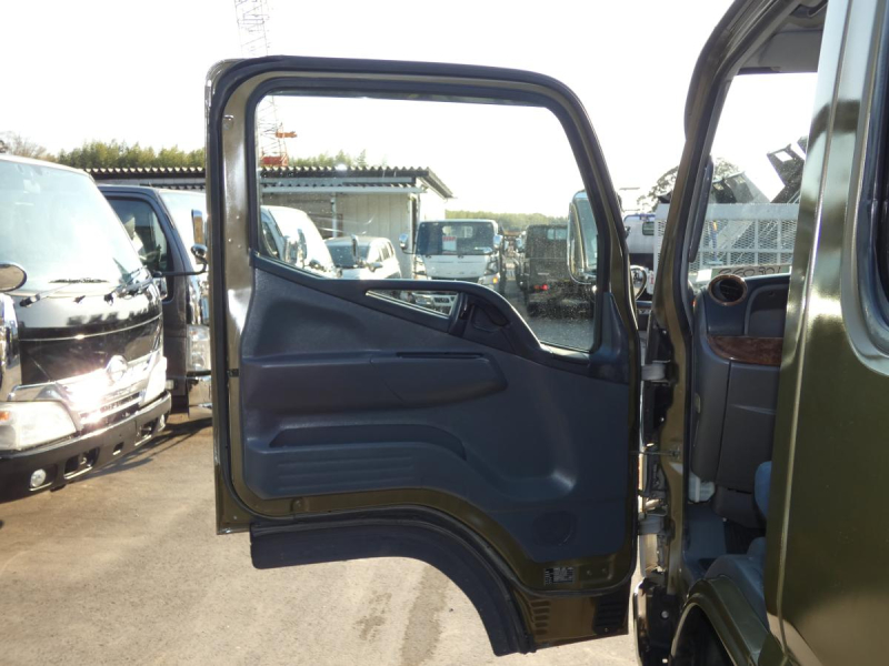 H 27 2トン　マニュアル　Wキャブ ETC|中古トラックの販売・買取・査定のアイナビ