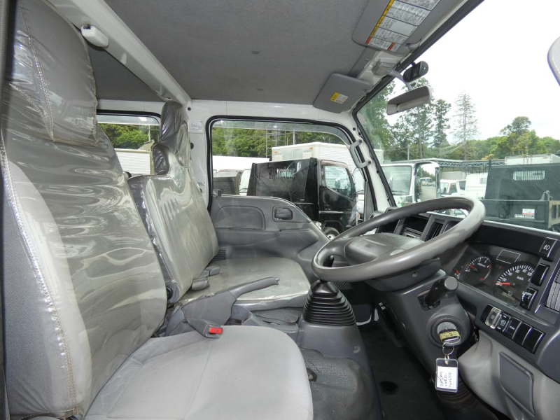 H29 1.5トン　Wキャブ　マニュアル|中古トラックの販売・買取・査定のアイナビ