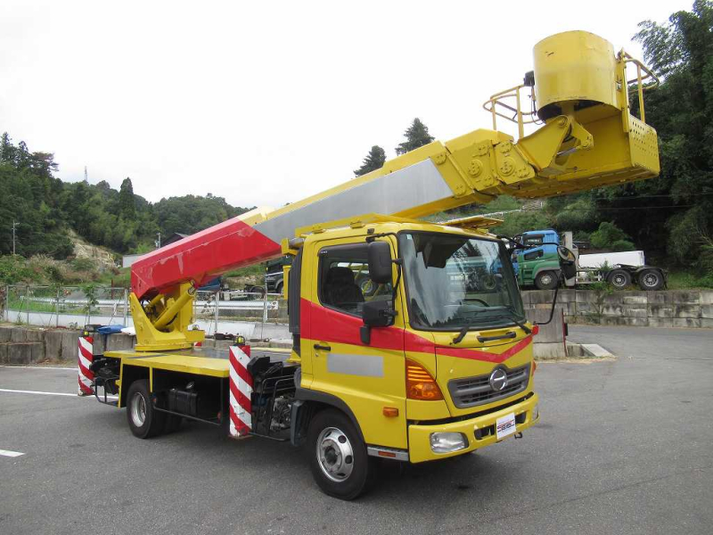 27m　タダノ　高所作業車　積載荷重200　アワメーター4186h|中古トラックの販売・買取・査定のアイナビ